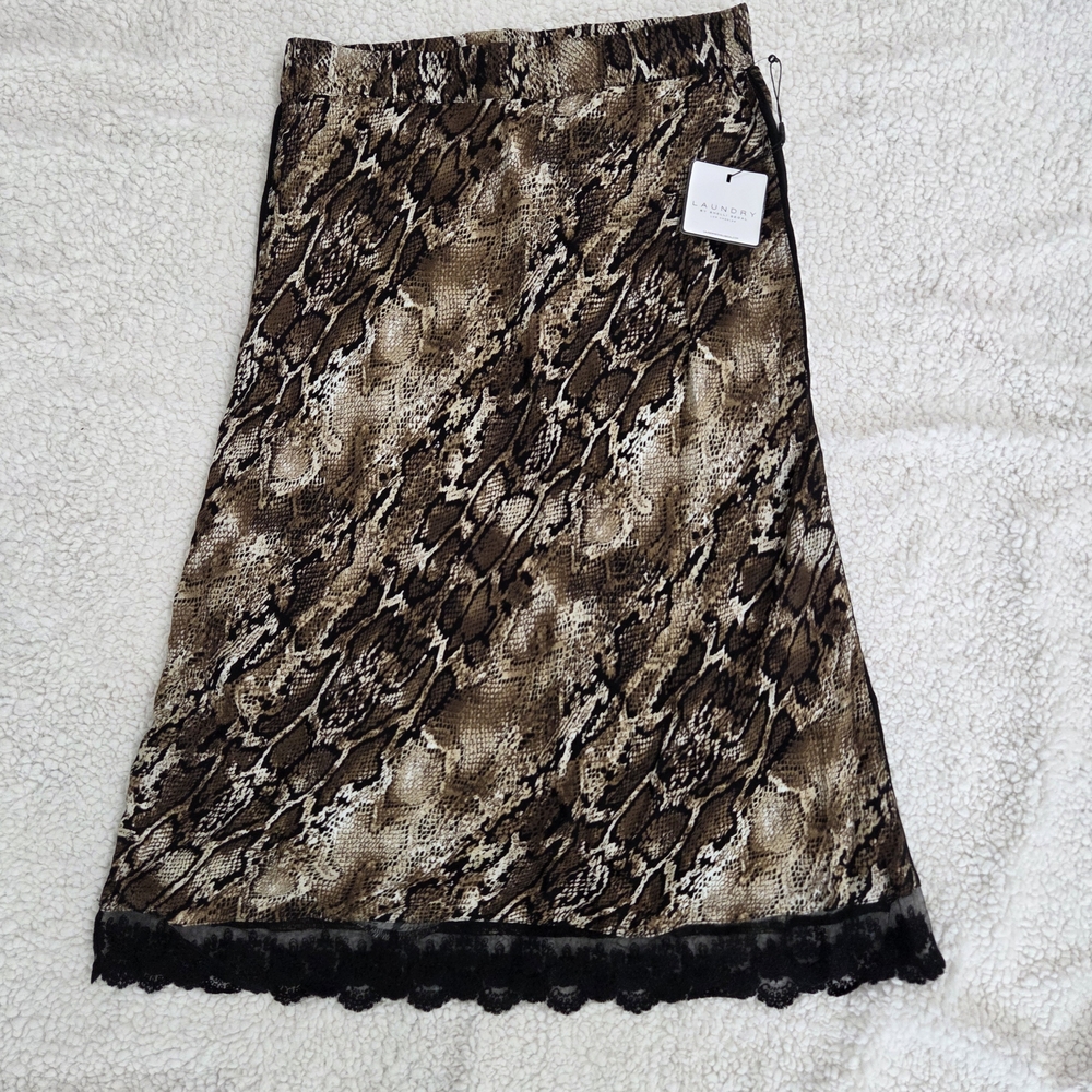 Laundry By Shelli Segal Snake Print Midi Skirt with Lace Trim‎
